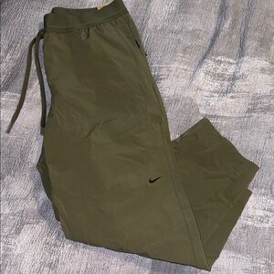 Nike Men's Dark Green Joggers